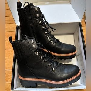 Black boots by Nine West